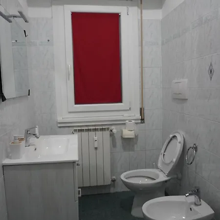 Cinecitta Gæstehus 3*
